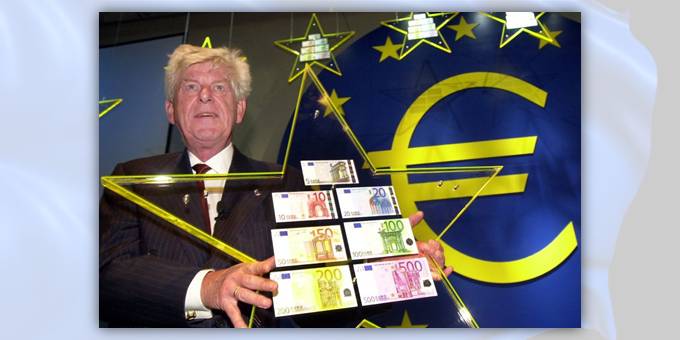 13 dicembre 1996: il presidente BCE Duisenberg svela i bozzetti scelti per gli euro cartacei, uguali per tutti i paesi
