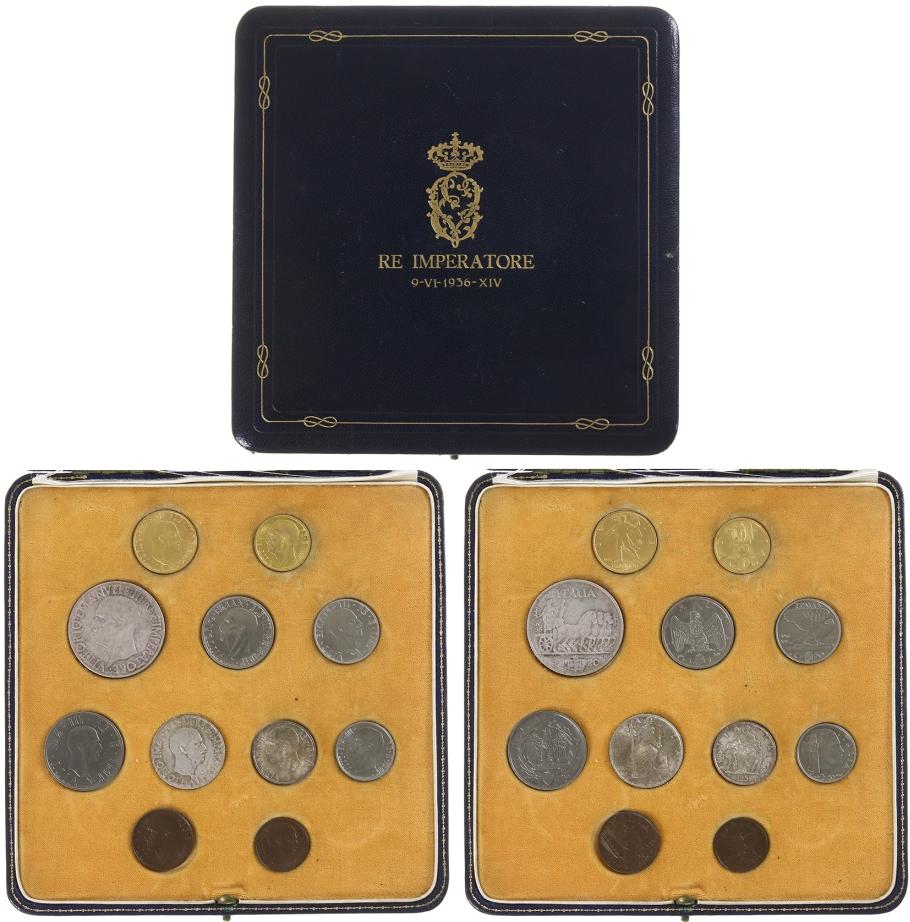 Una serie di monete Impero del 1936-XIV in astuccio dell'epoca: composta di undici nominali, dai 5 centesimi alle 100 lire, rappresenta uno dei set più ambiti dai collezionisti di Regno d'Italia